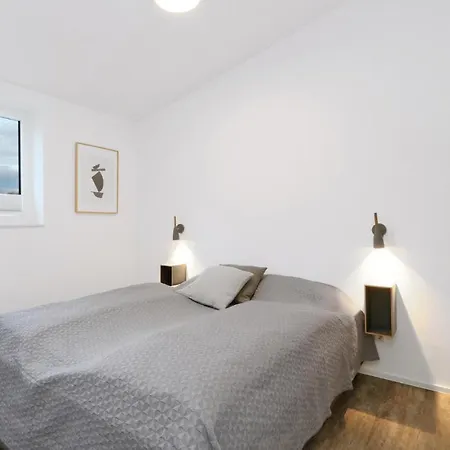 Stunning In Lembruch-duemmer With Sauna *